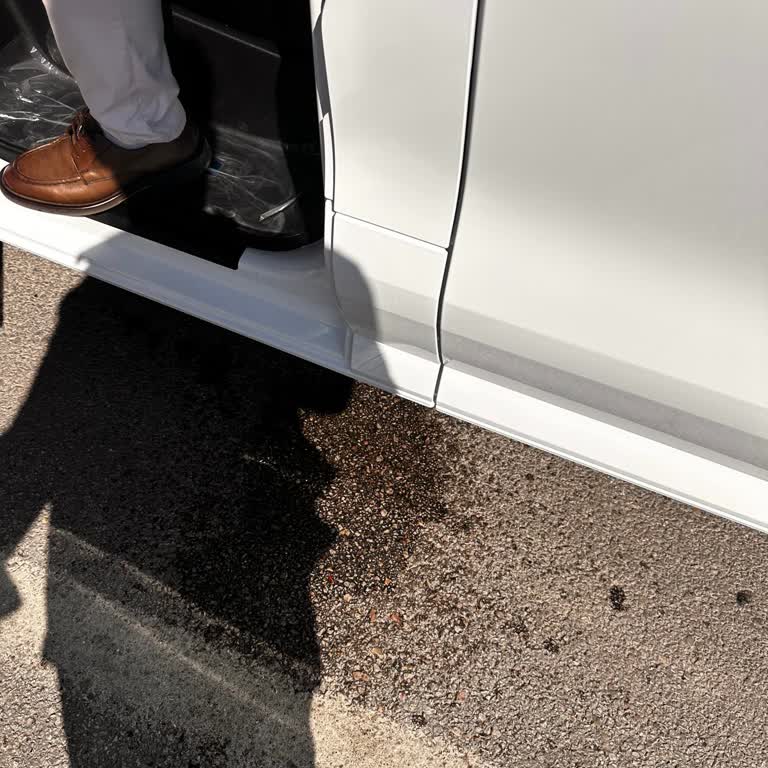 Kocaeli Esoto Ford Bayisinde Sıfır Araç Teslimi Yakıt Azlığıyla Yolda Kaldı
