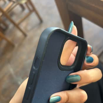 Kısa Sürede Soyulan Iphone 15 Kılıfı İçin Ücret İadesi Talebi