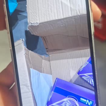 Kırık Kargo Ve Eksik Maskara Mağaza Tarafından Bildirimsiz Teslim Edildi