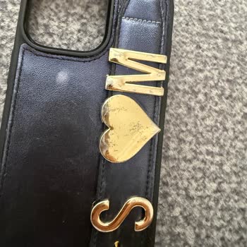 Telefon Kılıfı Aşırı Aşındı, İletişimsizlik Ve Ücret İadesi Talebi