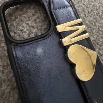 Telefon Kılıfı Aşırı Aşındı, İletişimsizlik Ve Ücret İadesi Talebi