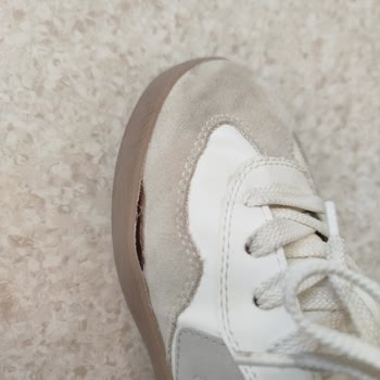 Ayakkabının Bir Hafta İçinde Yırtılması Ve Tam Ücret İadesi Talebi
