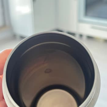 Az Kullanılmış Stanley Termosundaki İç Delik Üretim Kusuru