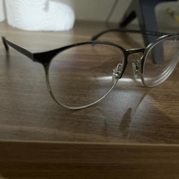 Rayban Gözlüğünün Kauçuk Çerçevesinde Hızlı Çatlama Ve Garanti Reddi