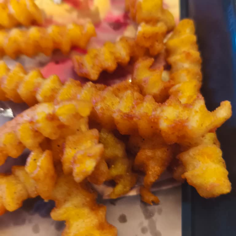 Arbys Kayseri Park'ta Kararmış Ve Aşırı Yağ Çekmiş Patates Şikayeti