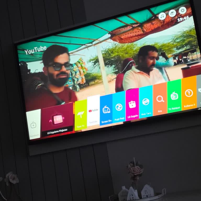 LG WebOS Televizyonunda YouTube Geri Tuşu Uygulama Menüsünü Açıyor