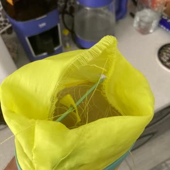 Yalı Spor'dan Gelen Yırtık Haribo Çocuk Çizme İçin Ücretsiz Değişim Veya İade Talebi