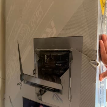 Hasarlı Ve Yırtık Kutulu Monitör Teslim Alındı 67.500 TL İade Talebi