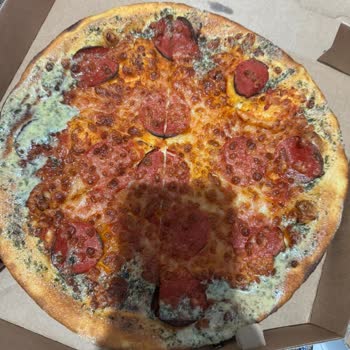 Domino’s Şubesinde Az Malzeme, Soğuk Pizza Ve Uzun Teslimat