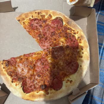 Domino’s Şubesinde Az Malzeme, Soğuk Pizza Ve Uzun Teslimat