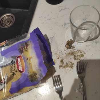 İnceler Köftelik Bulguru Paketinde Küf Tespiti Ve Gıda Güvenliği Endişesi