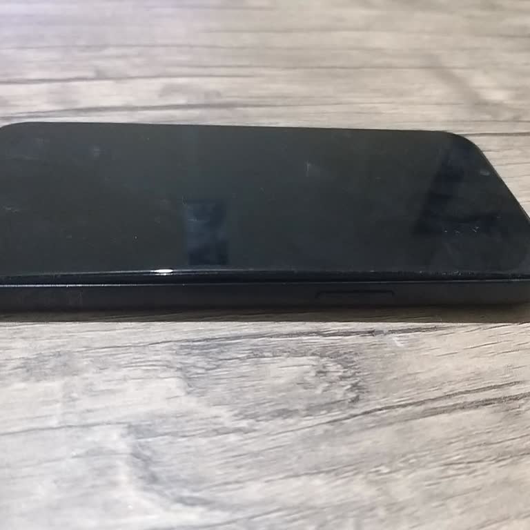 Garanti Bitiminde İphone 13 Batarya Şişmesi Ve Ekran Kalkması
