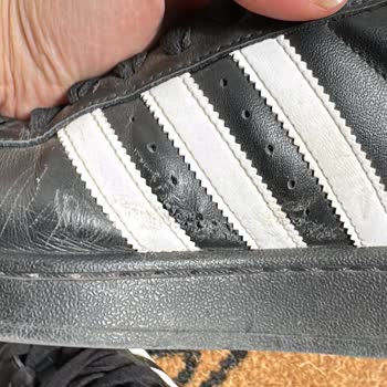 Ankara Antares Etichet Mağazasında Adidas Superstar Ayakkabılarda Erken Yıpranma Ve Değişim Reddi