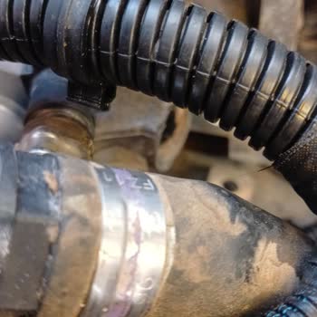 Fiat Egea Plastik Termostat Gövdesi Kırıldı, Soğutma Suyu Boşaldı Ve Güvenlik Riski Oluşturdu