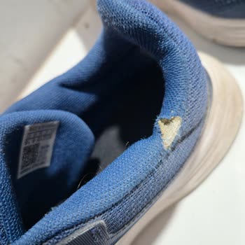 Adidas Ayakkabım 5 Ayda Yıprandı, Garantiden Reddedildi