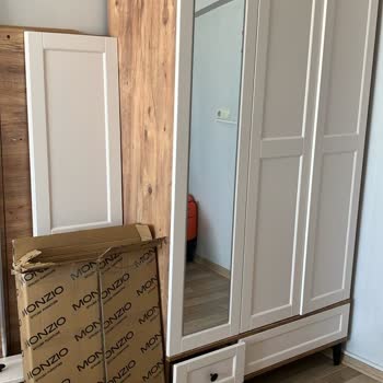 Eksik Ve Kırık Parçalar Nedeniyle Gardırop Montajı Tamamlanmadı Acil Çözüm Ve İade Talebi