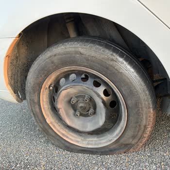 Yeni Hankook Lastiğinin Otoyolda Patlaması Ve Değişim Talebi