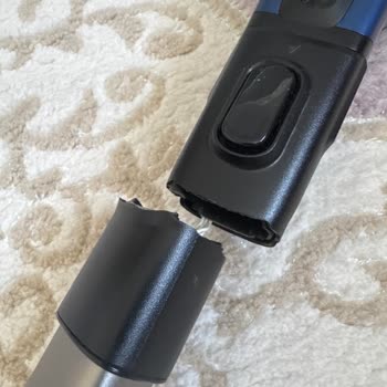 Philips 8000 Dikey Süpürgenin Borusu Kırıldı, Garanti Süresi Dolmuş Ücretli Değişim Talebi