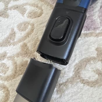 Philips 8000 Dikey Süpürgenin Borusu Kırıldı, Garanti Süresi Dolmuş Ücretli Değişim Talebi