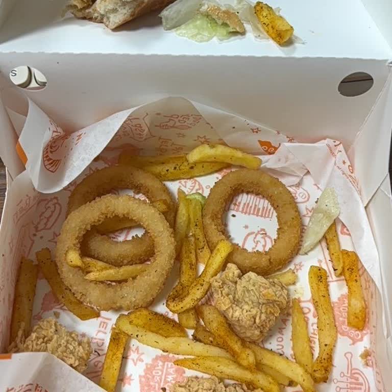 İstanbul Çağlayan Popeyes Şubesinde Hazır Bekletilen Siparişin Tazeliği Ve Kalitesi Kabul Edilemez