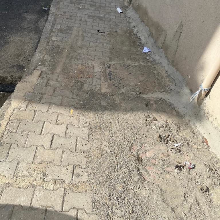 İSKİ Altyapı Kazısı Sonrası Kaldırım Kaplaması Yenilenmedi Ve Sağlık Riski Oluştu