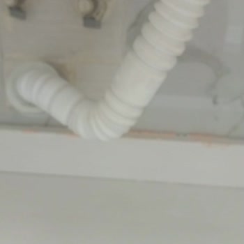 Su Sızıntısı Sonrası Şişen Banyo Dolabının Garantili Değişim Sözünün Tutulmaması
