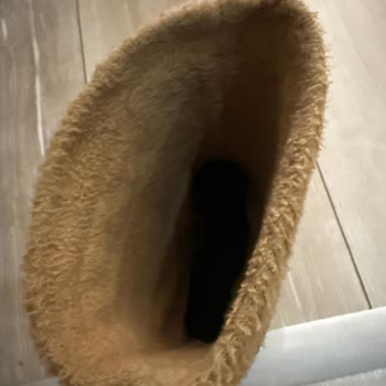 İgor Çocuk Çizmelerinde Kötü Koku Ve Rahatsızlık, Acil Değişim Talebi
