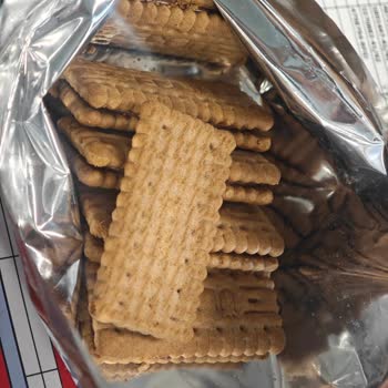 Ülker İkram Kakaolu Bisküvisi Yarı Dolu Ve Kalite Kontrolü Sorunu