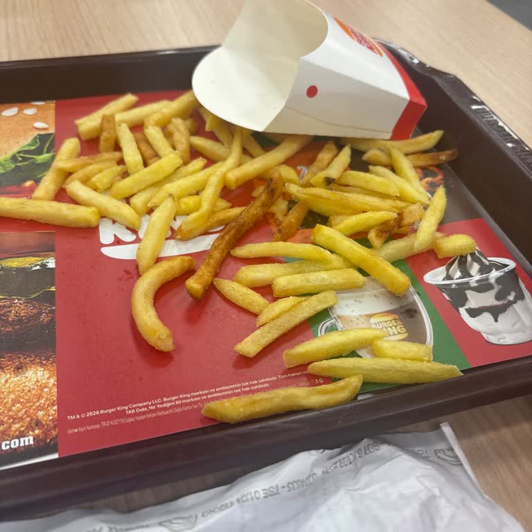 Burger King Trump AVM Şubesinde Bayat Patates Kızartması