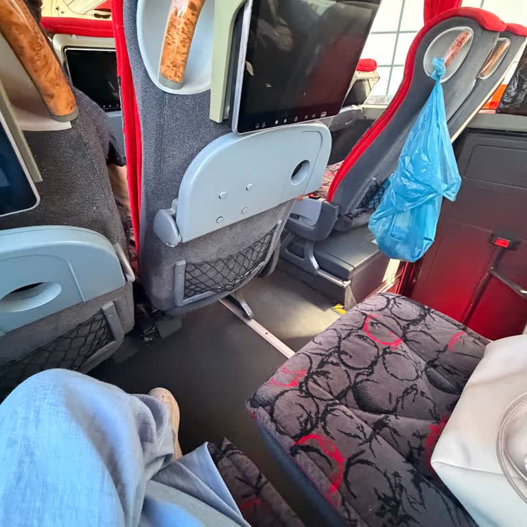 Koltuk Düzeni Yanlış, Klima Yetersiz