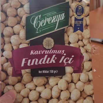 Paketin Yarısı Acı Ve Tüketilemez Fındık