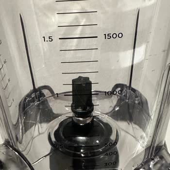 İki Kullanımdan Sonra Çatlayan Blender Haznesi İçin Ücretsiz Garanti Değişimi