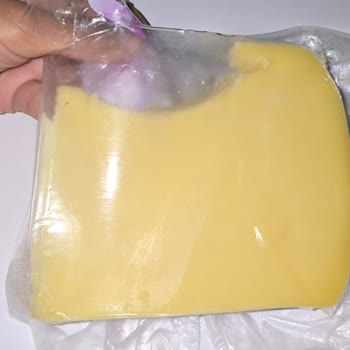 Eski Kaşar Siparişine Taze Kaşar Gönderildi, Ücret İadesi İsteniyor