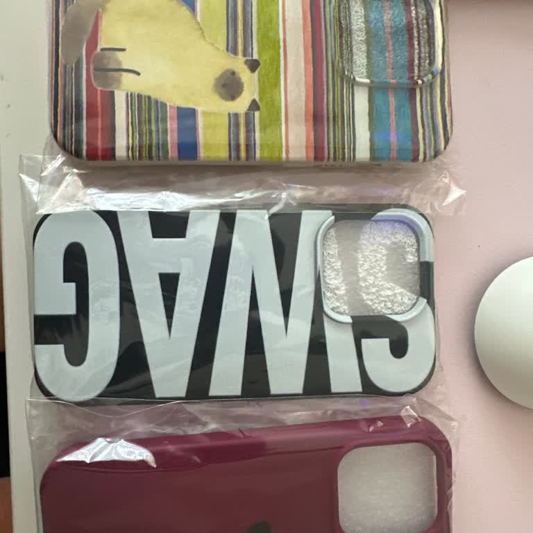 Kötü Baskı Kalitesi Ve Kimyasal Kokulu İPhone 14 Pro Kılıflarının İadesi Talebi