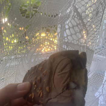 Ürün Ayıplı: Yarım Kısmı Eksik Ve Reklamla Uyuşmuyor
