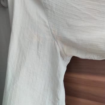 Renk Değişen Gömlek Ve İade Talebi