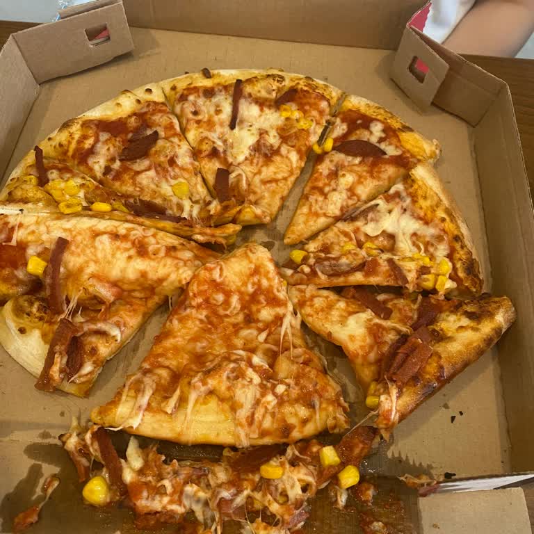 Pizzaların Üzerinde Malzeme Eksikliği Ve Müşteri Hizmetine Ulaşılamaması