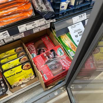 Tarihi Geçmiş Ve Bozuk Ambalajlı Sucuk Satışı Gıda Güvenliğini Tehlikeye Atıyor
