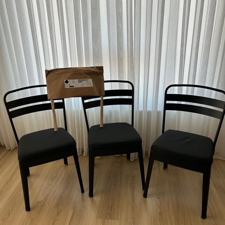 IKEA'dan Eksik Oturma Parçası İçin Hızlı Ve Ücretsiz Çözüm Talebi