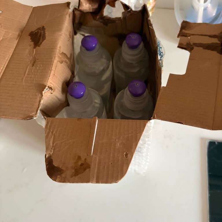 Paketleme Hatası Nedeniyle Bebek Maması Deterjanla Kontamine Oldu Hızlı Yeniden Gönderim İstiyorum