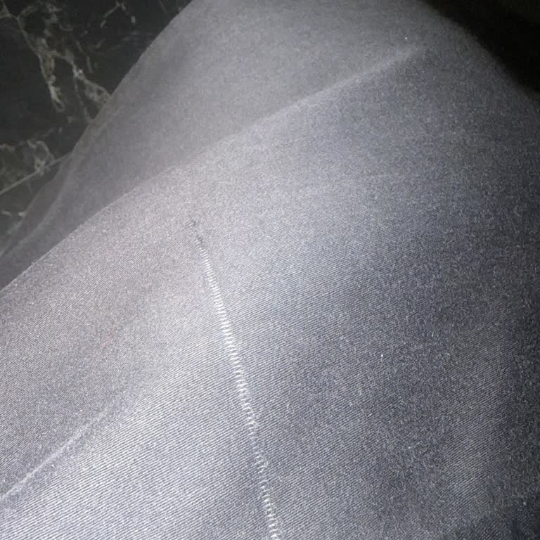 Defolu Pantolon Ve Satıcının Tehditleri