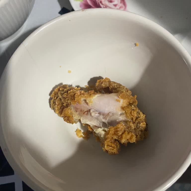 Popeyes Şubesinde Bozuk Tavuk Kanatları Gıda Güvenliği Sorunu
