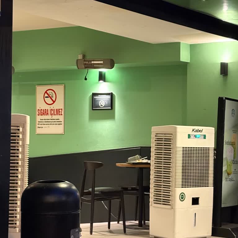 Starbucks Karşıyaka Şubesinde Çifte Standart Ve Kaba Üslup