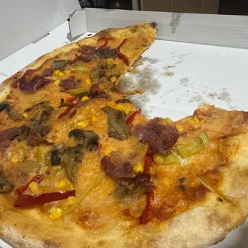 Saçlı Pizza, Dağılmış Hamburger Ve Red Edilen İade Talebi
