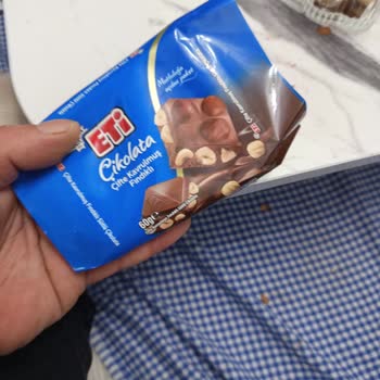 Eti Çikolatası Taş Gibi Sert, Müşteri Hizmetlerinden Alaycı Yanıt