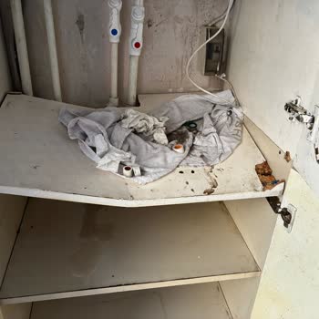 Yetkili Servisin Hatalı Montajı Kombiyi Düşürdü Ve Evi Su Baskısıyla Yıktı
