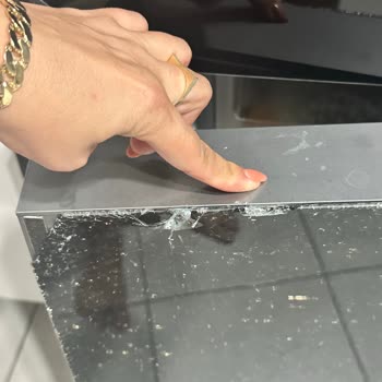 Buzdolabı Cam Kapak Kırılması Ve Garanti Kapsamı İçinde Servis Ücreti Talebi