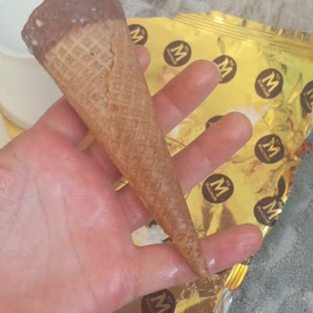 Yağ Sızdıran Magnum Dondurma Ve Kullanılamayan Telafi Çeki