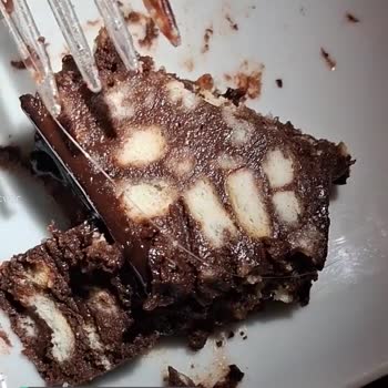 Soulmate Coffee Yediğim Pastada Plastik Çıktı