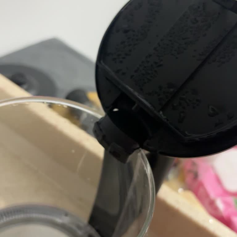 Schafer Cam Kettle’da Yanıcı Plastik Kokusu Ve Sağlık Endişesi